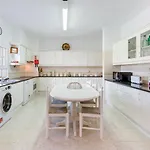 Sunny & Calm 4 Bdr House W/ Pool By Lovelystay Σπίτι διακοπών *