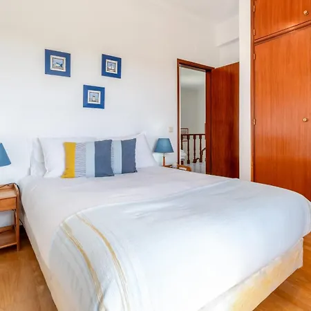 Sunny & Calm 4 Bdr House W/ Pool By Lovelystay Holiday home *