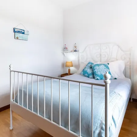 Holiday home Sunny & Calm 4 Bdr House W/ Pool By Lovelystay