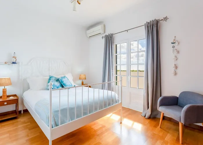 Casa de Férias Sunny & Calm 4 Bdr House W/ Pool By Lovelystay Santo Estevao (Faro)